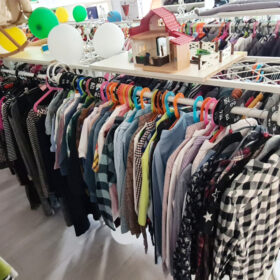 Gaenseblumchen Erwachsene und Kinder Kleidung